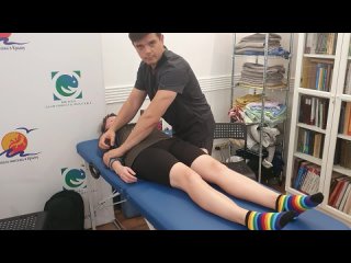 the connection of the popliteal muscle with the elbow and shoulder joints.