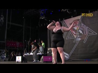 the gossip - four letter word (live) rock am ring 2009 hd 6