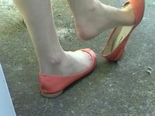 orange shoeplay